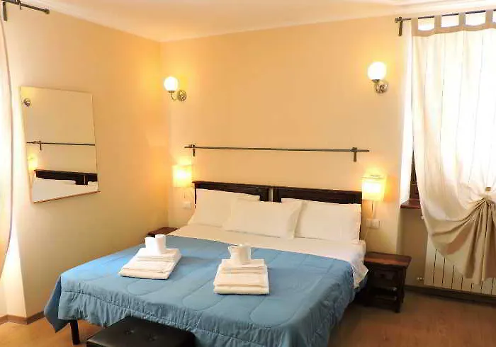Della Luna Hotel Turín
