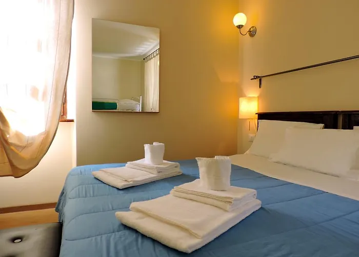 Della Luna Hotel Turín