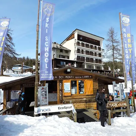 Della Luna 酒店